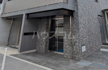 21/23 エントランス