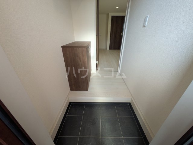 14/30 玄関