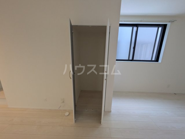 13/30 収納