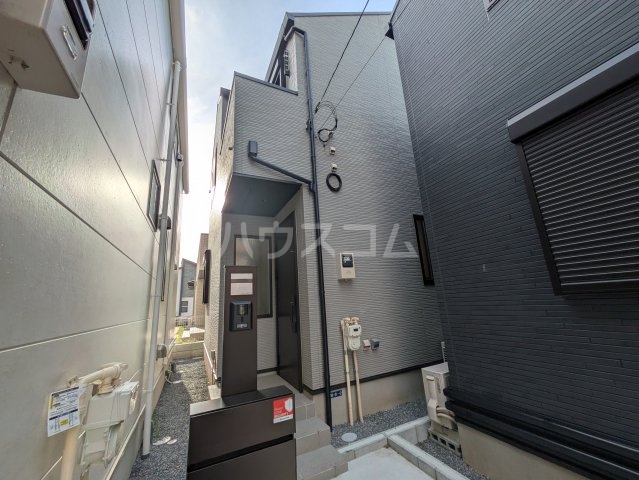 2/30 外観