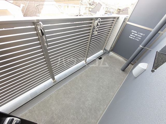 15/23 バルコニー