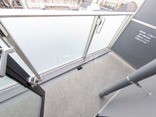 15/23 バルコニー