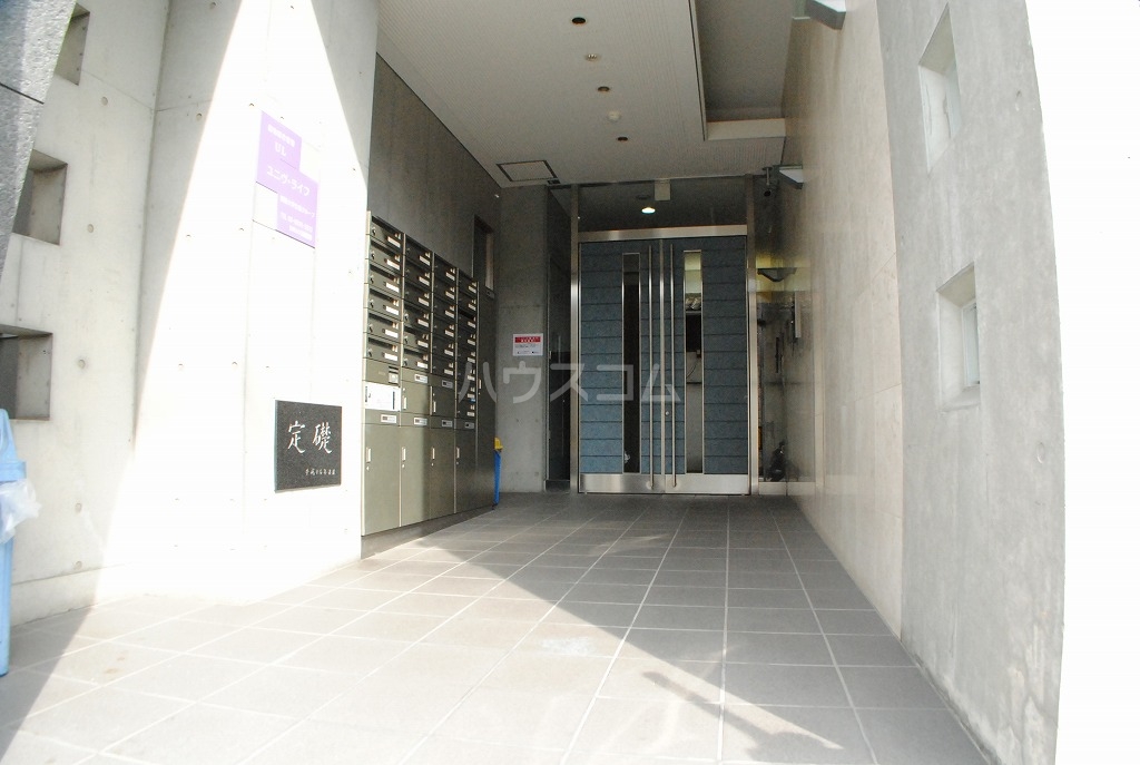 2/2 エントランス