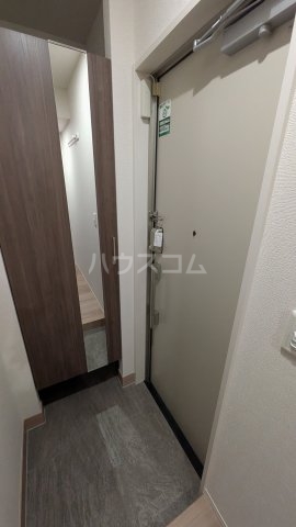 13/28 玄関
