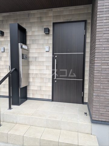 2/3 エントランス