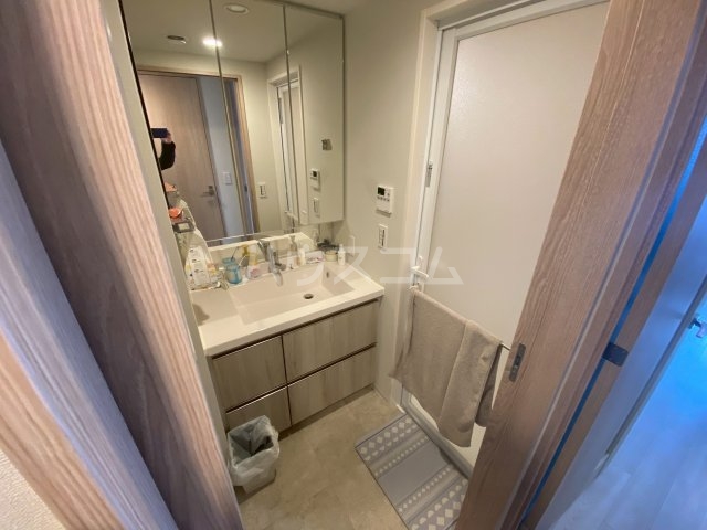 19/30 バルコニー