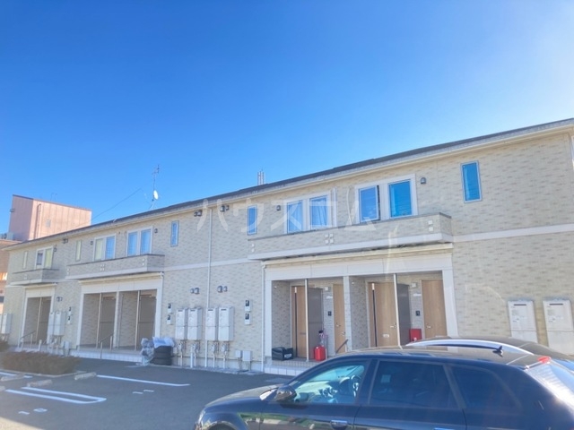 18/28 エントランス