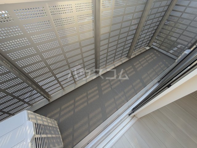 25/30 バルコニー