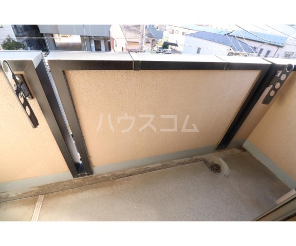 18/27 バルコニー