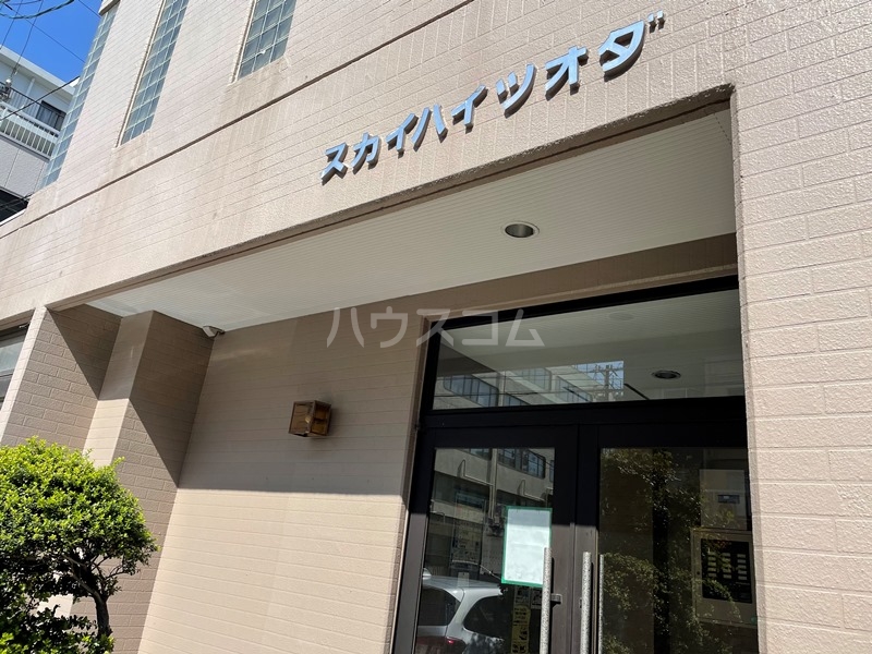 21/30 エントランス