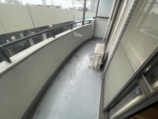 19/30 バルコニー