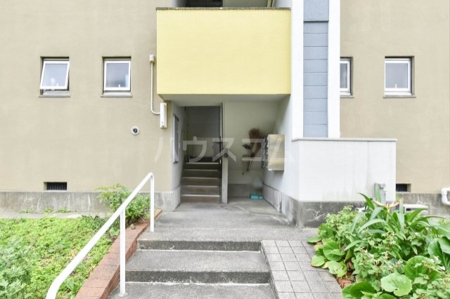 2/10 エントランス