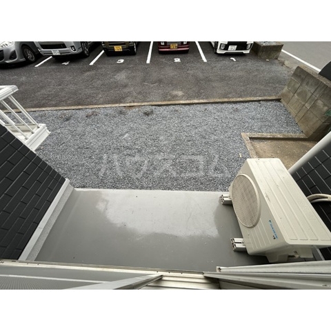 15/27 バルコニー