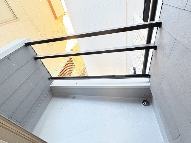 21/30 バルコニー