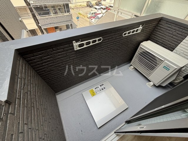 20/30 バルコニー