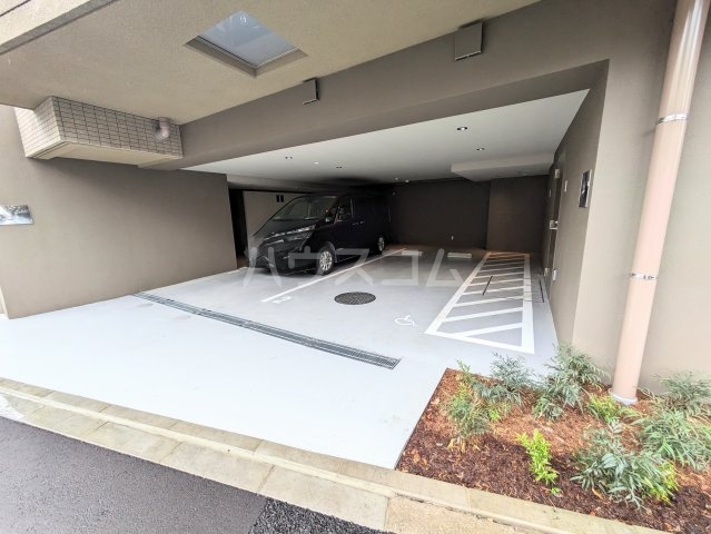 26/30 駐車場
