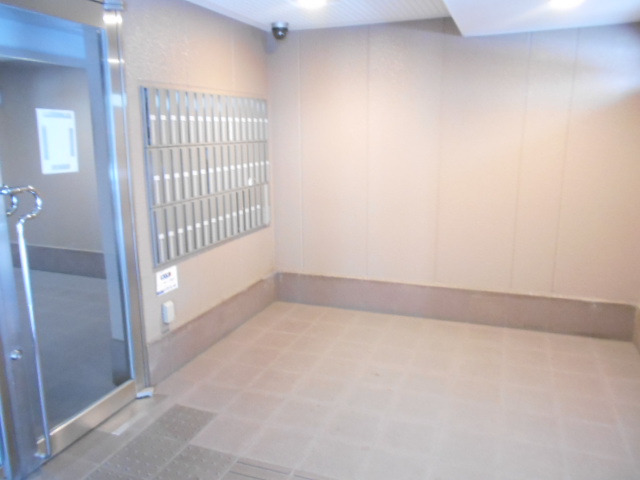 16/26 エントランス