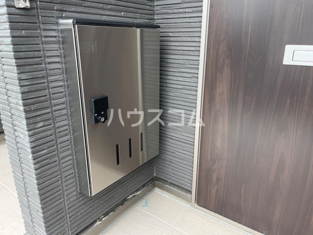 17/26 エントランス