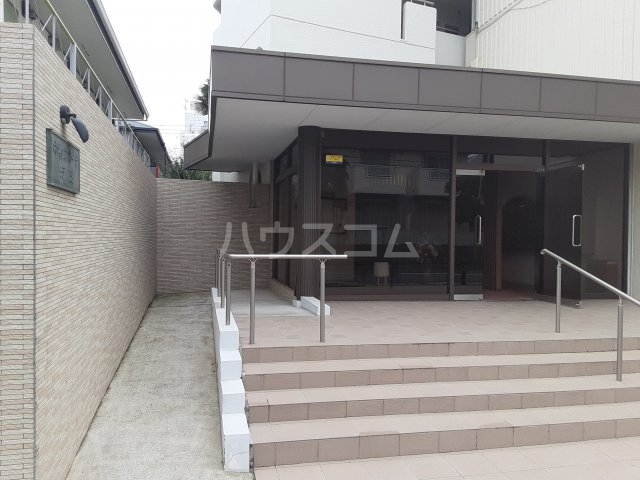 2/10 エントランス