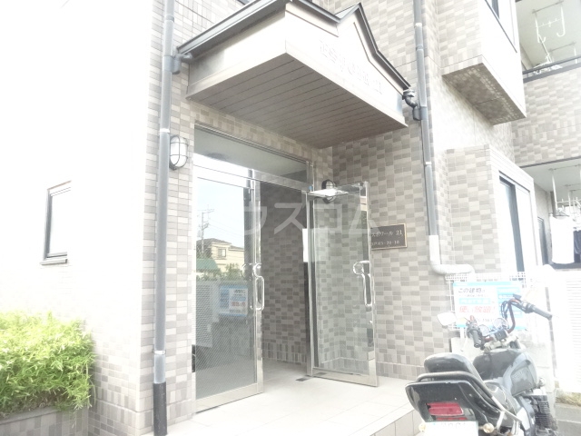 16/25 エントランス