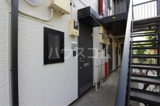 14/23 エントランス