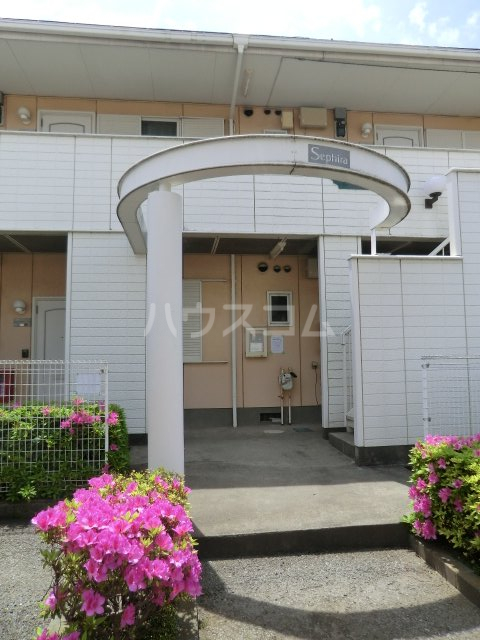 13/23 エントランス