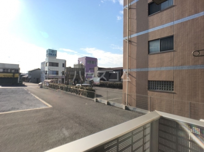 19/28 駐車場