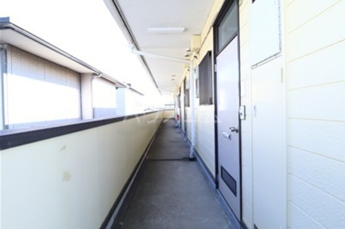 13/15 エントランス