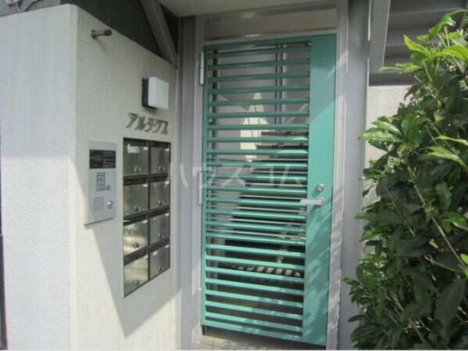 15/25 エントランス