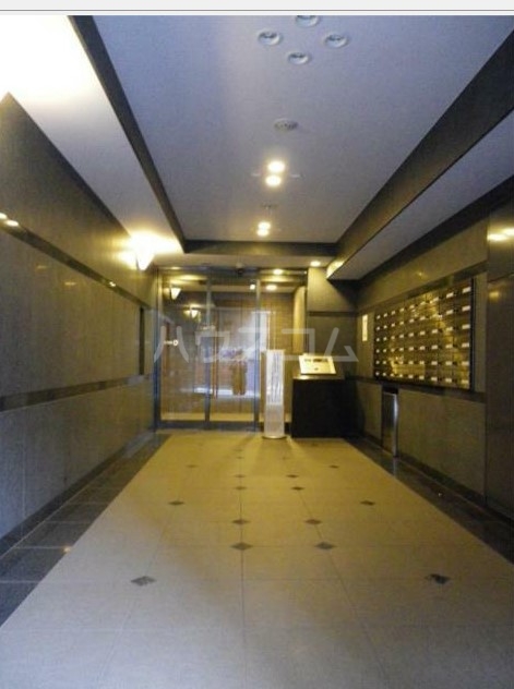 19/22 エントランス