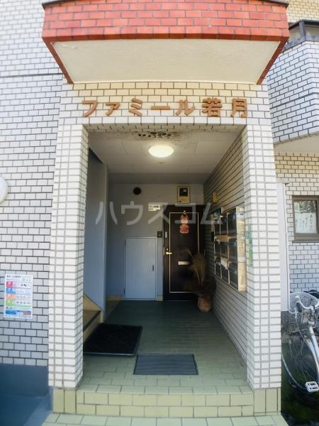 15/16 エントランス