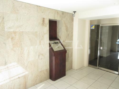 16/21 エントランス