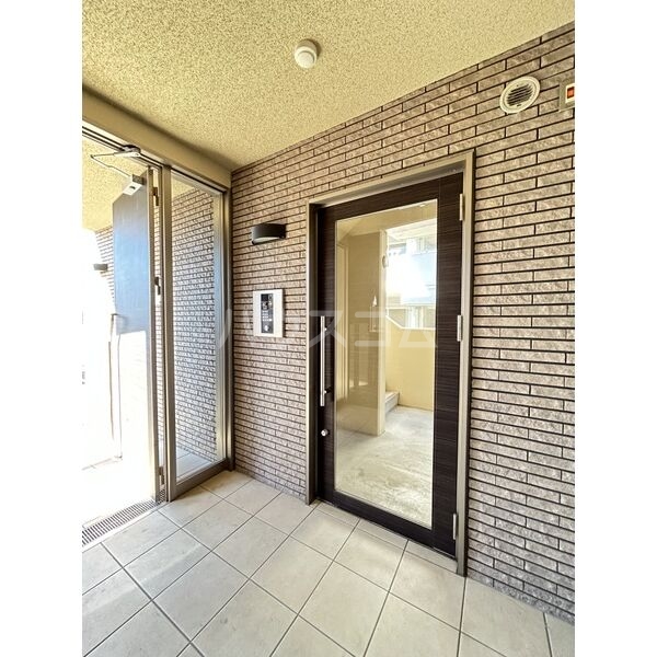 2/6 エントランス