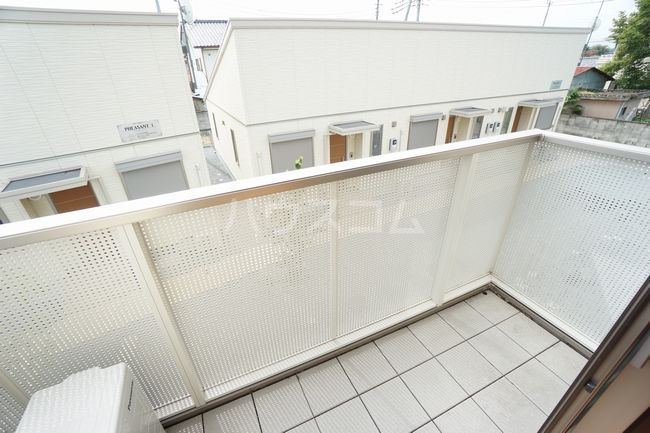 13/22 バルコニー