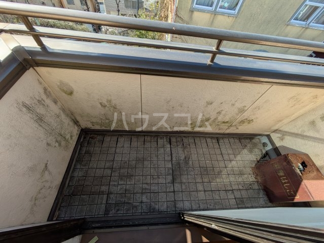 19/30 バルコニー
