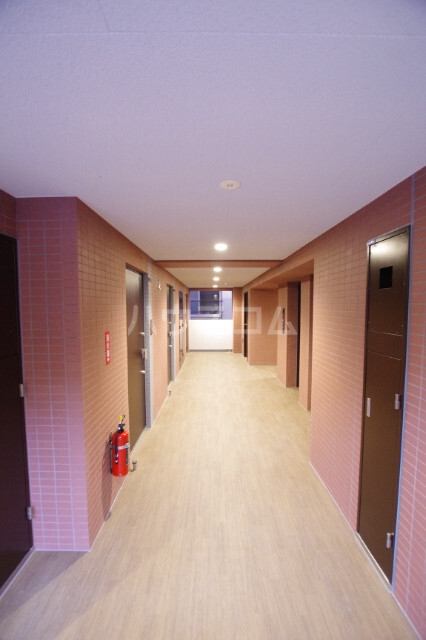 2/5 エントランス