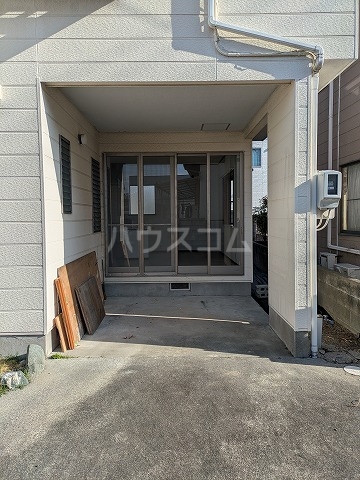 24/26 エントランス