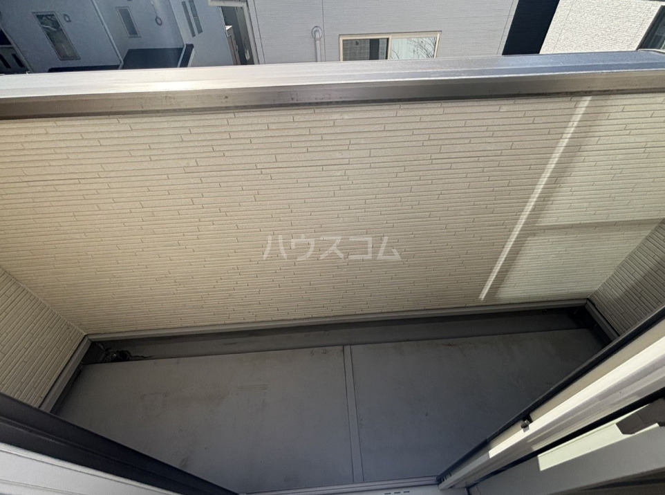 13/19 バルコニー