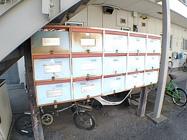 24/30 エントランス