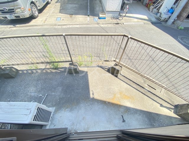 15/28 バルコニー