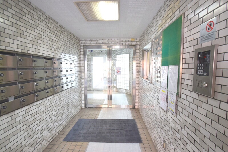 2/3 エントランス