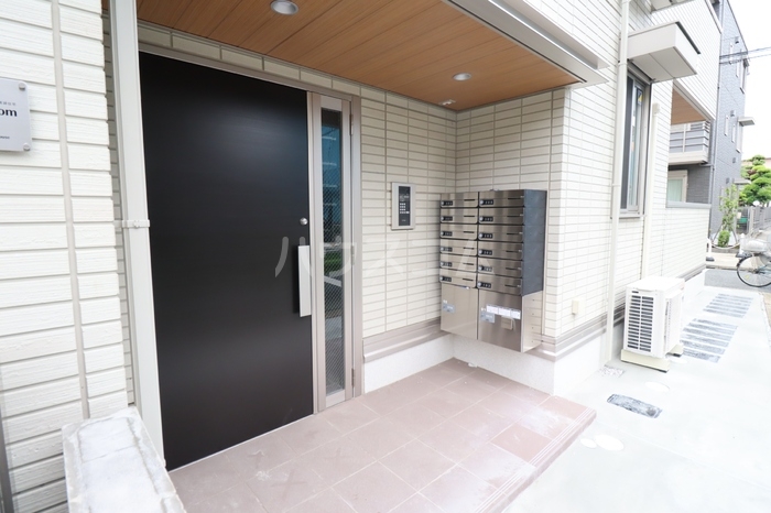 17/20 エントランス