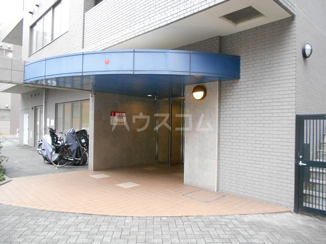 19/29 エントランス