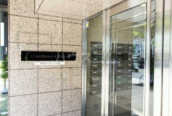 14/25 エントランス