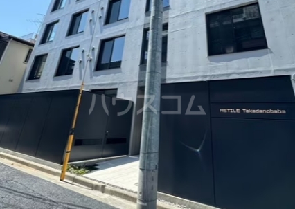 16/16 エントランス