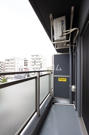 13/19 バルコニー