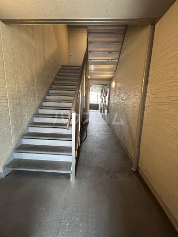 21/24 エントランス