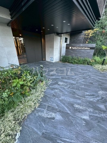 23/29 エントランス