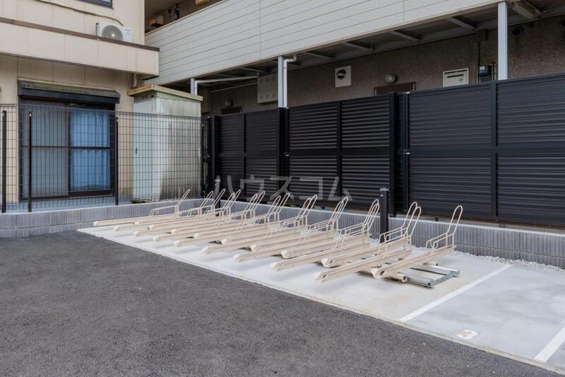 18/22 駐車場