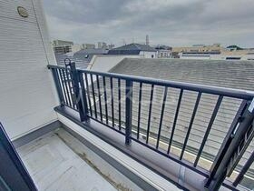 13/18 バルコニー